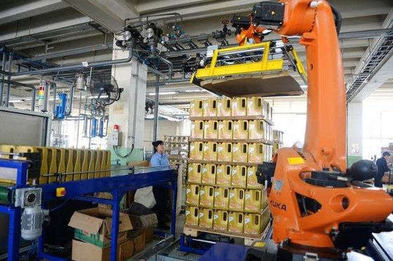 China De gevaarlijke Materiële Behandeling Robotachtige Volledige/Semi Auto Gemakkelijke Verrichting van Verpakkingsmachines leverancier